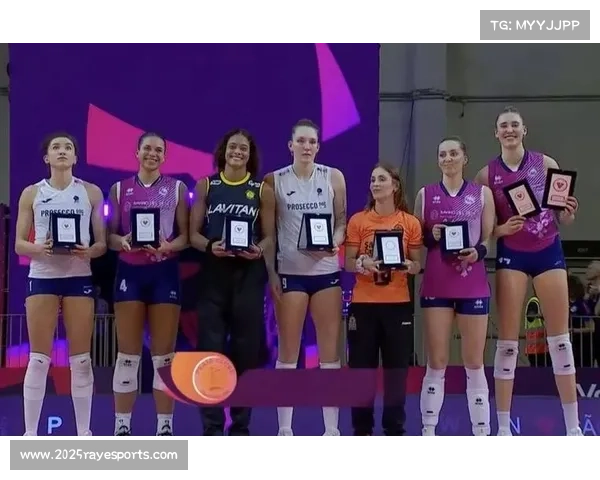 女排世俱杯A组斯坎迪奇3-0力克巴西奥萨斯科，安特罗波娃砍21分