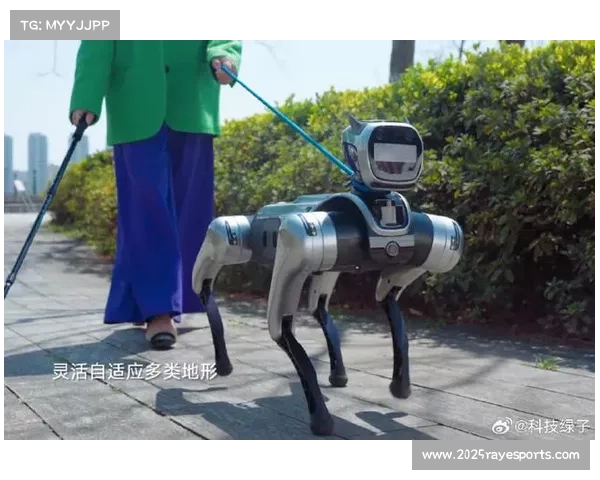 环青海湖赛宠物狗闯入赛道,特警拦截成意外插曲